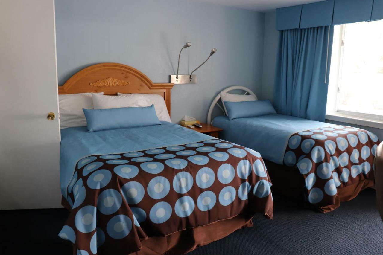 Cornwall Hitching Post Country Motel מראה חיצוני תמונה