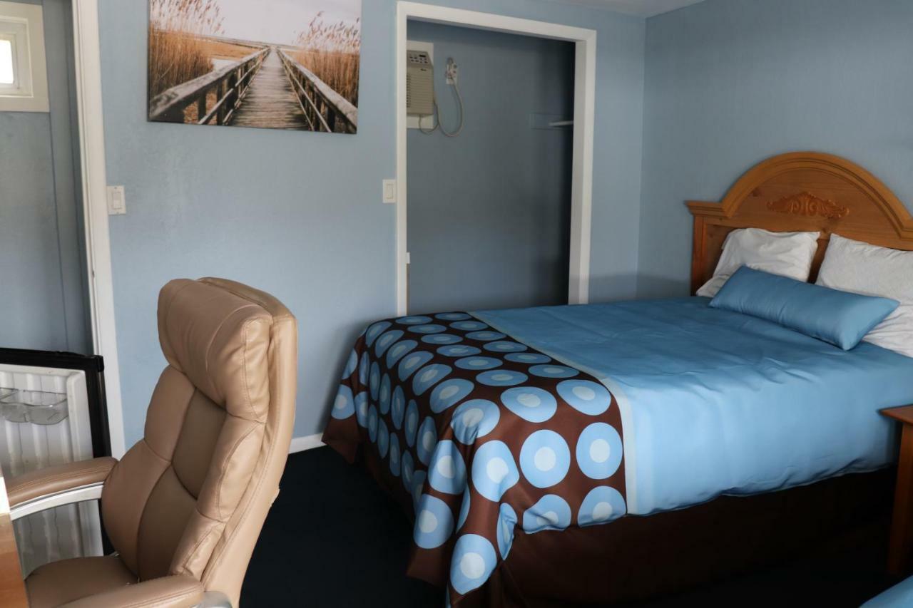 Cornwall Hitching Post Country Motel מראה חיצוני תמונה