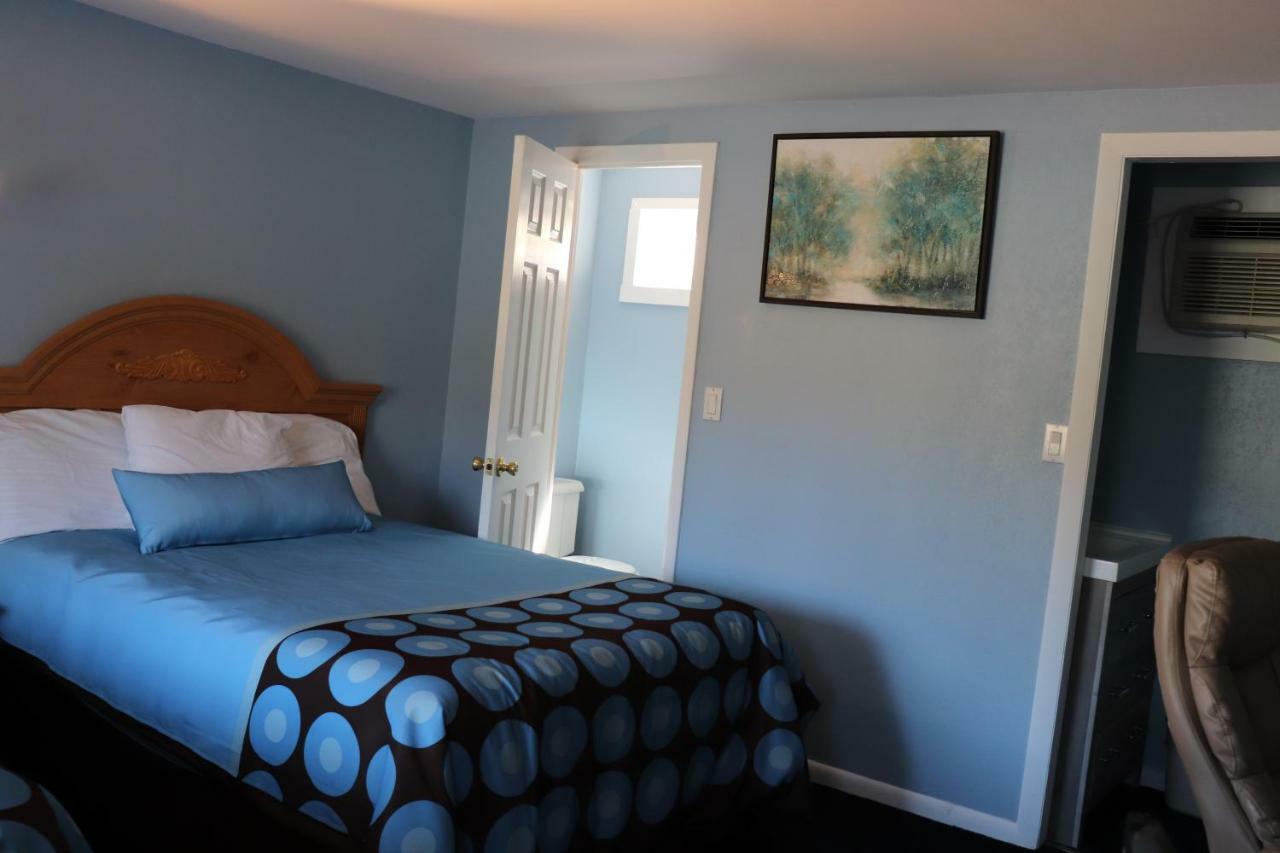 Cornwall Hitching Post Country Motel מראה חיצוני תמונה