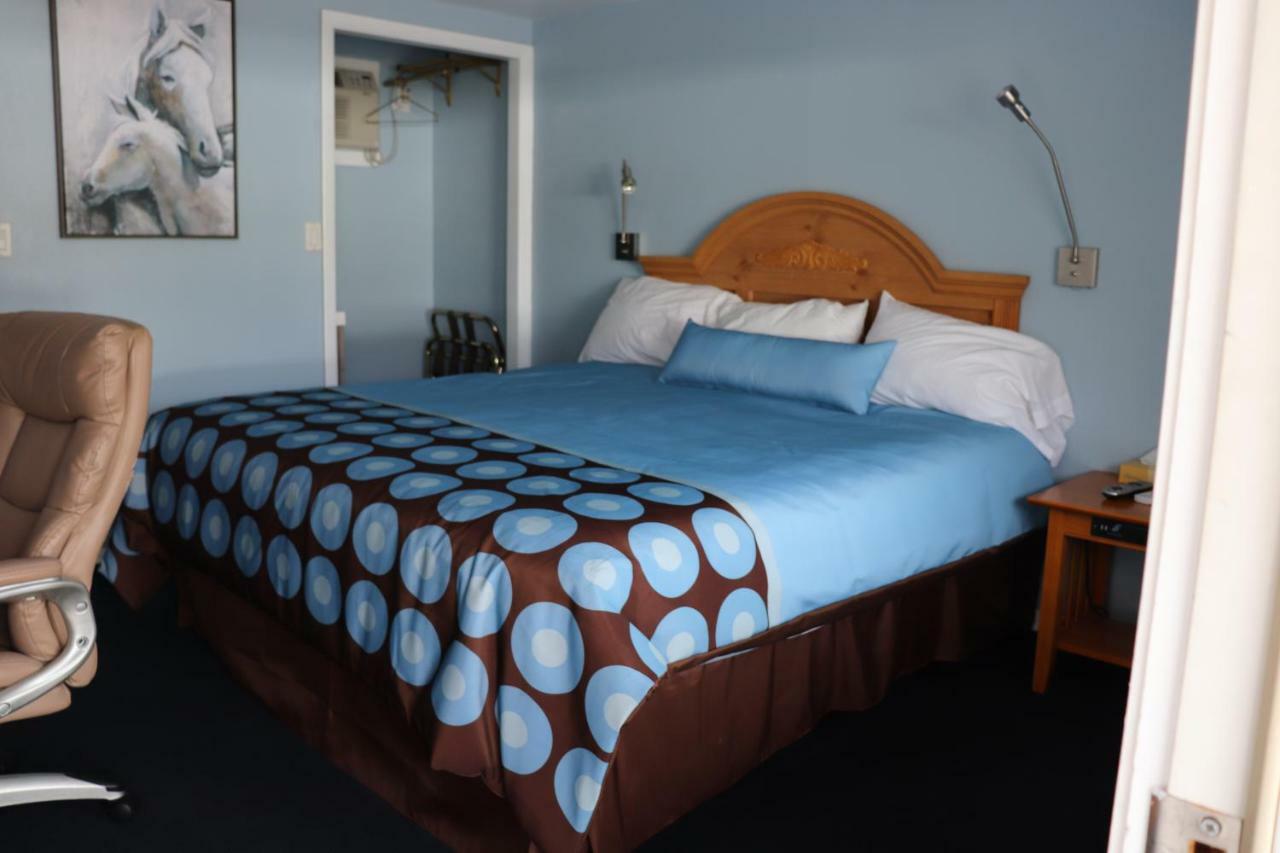 Cornwall Hitching Post Country Motel מראה חיצוני תמונה