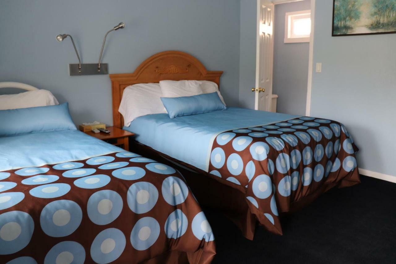 Cornwall Hitching Post Country Motel מראה חיצוני תמונה