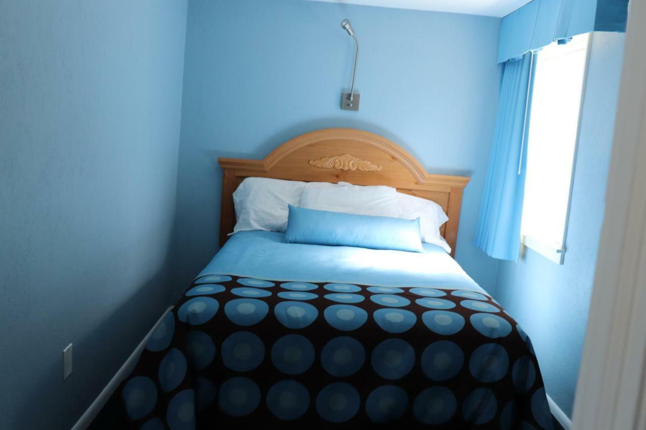 Cornwall Hitching Post Country Motel מראה חיצוני תמונה
