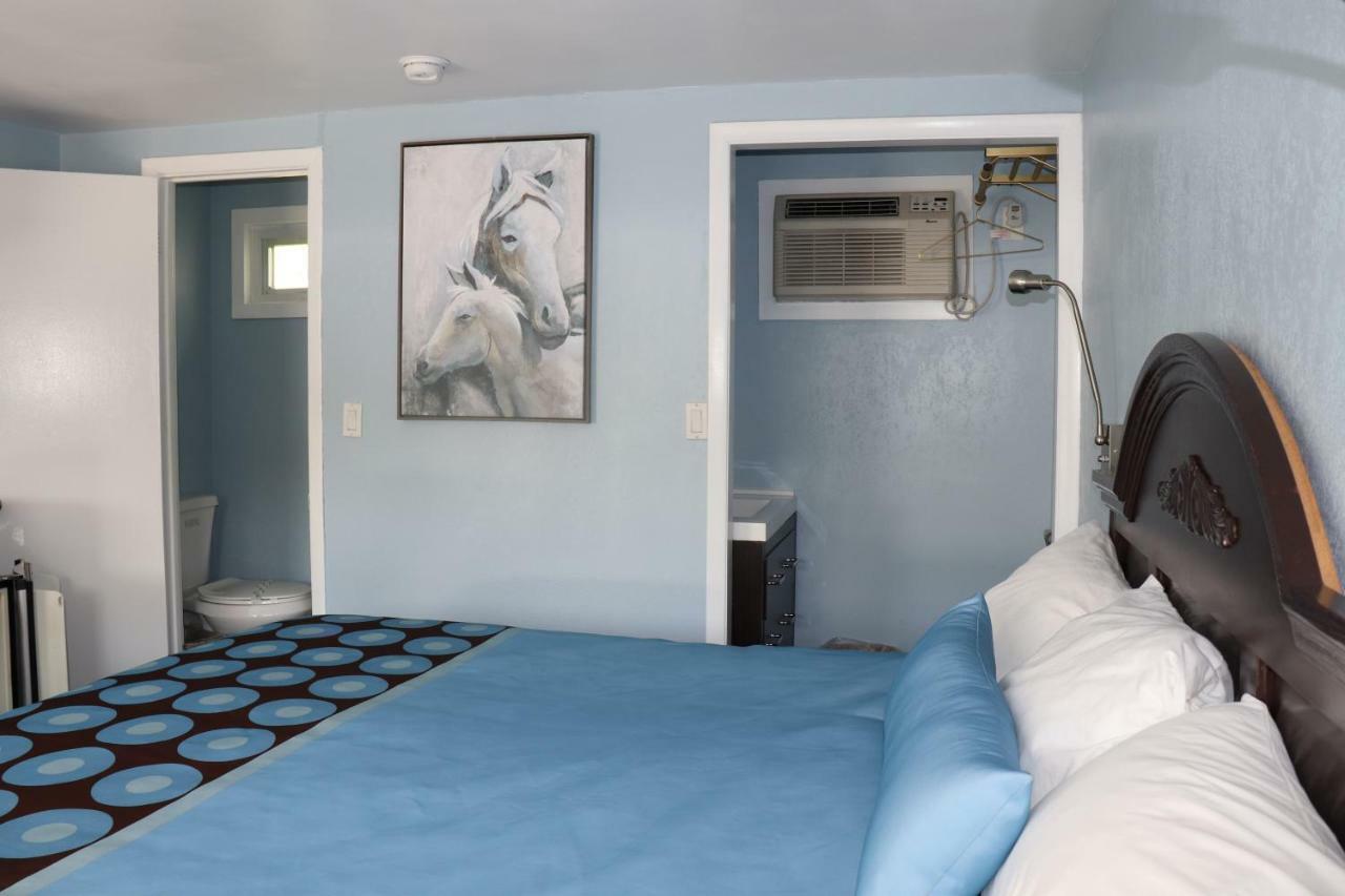 Cornwall Hitching Post Country Motel מראה חיצוני תמונה