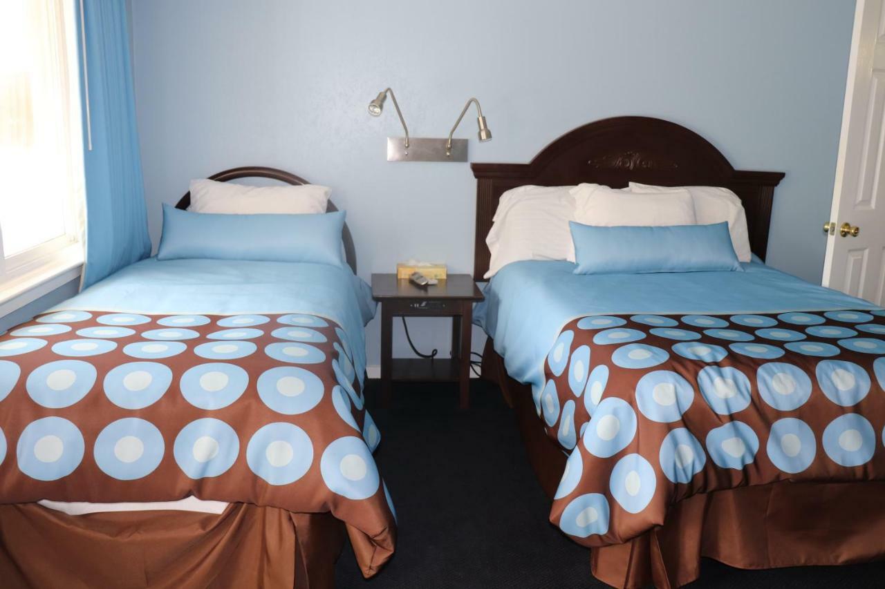 Cornwall Hitching Post Country Motel מראה חיצוני תמונה