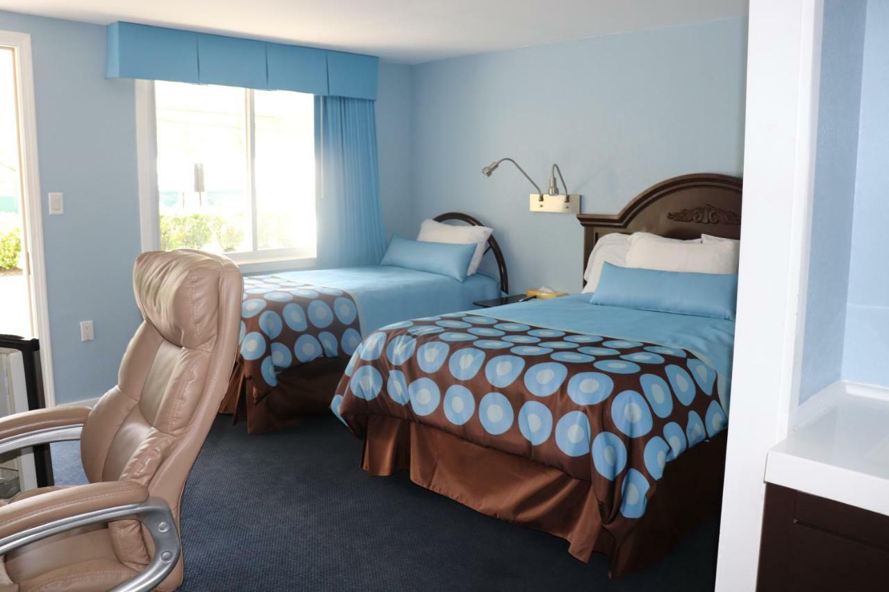 Cornwall Hitching Post Country Motel מראה חיצוני תמונה