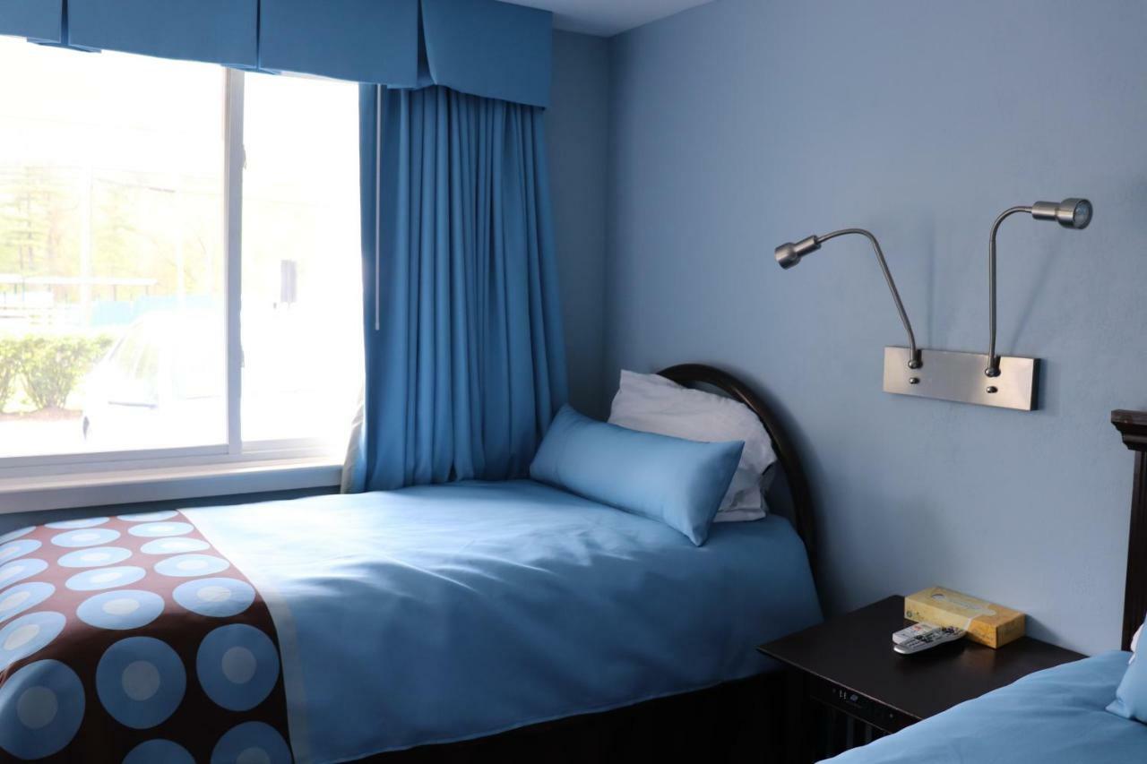Cornwall Hitching Post Country Motel מראה חיצוני תמונה